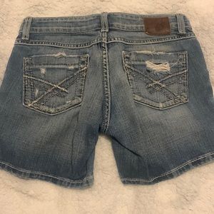 BKE shorts too small